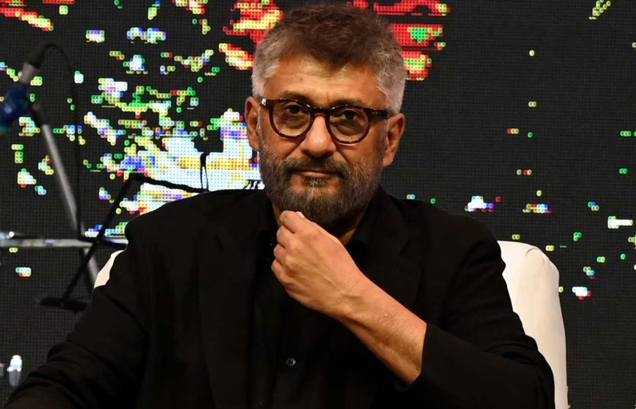 Guy tells Vivek Agnihotri, "Instead of Books, please feed poor people", the Indian director gave a classy response!