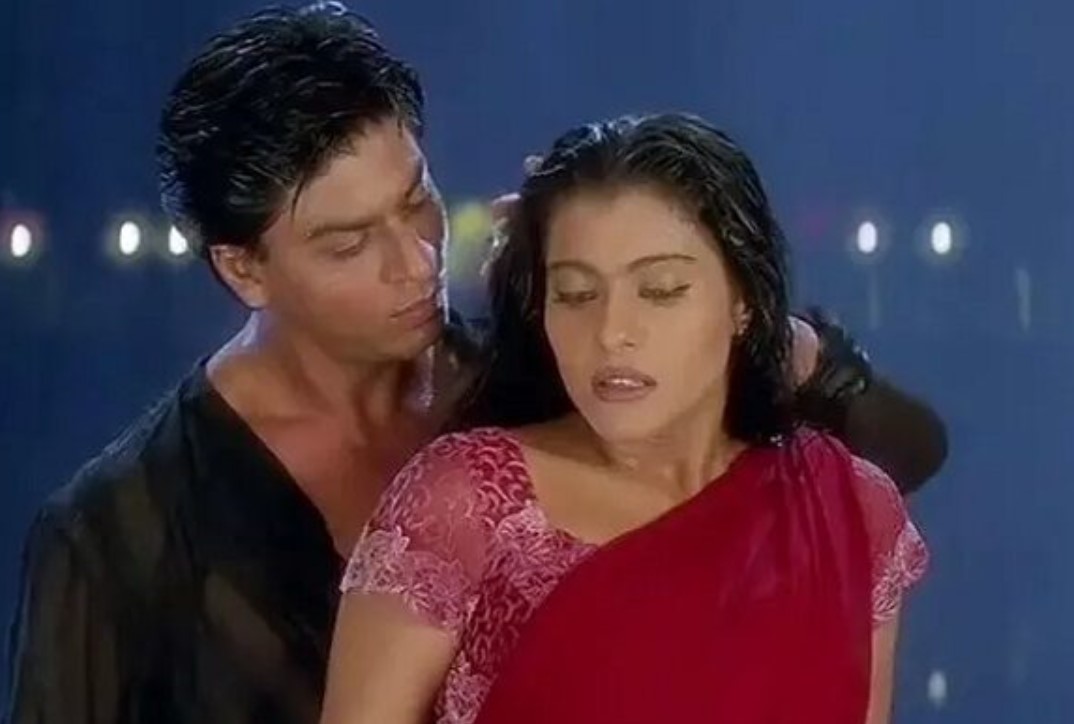 Kajol describes Shah Rukh Khan in one word, check out what she said...