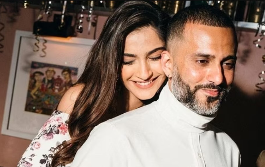 Lady posts a hateful remark on Sonam Kapoor's hubby, the actress strikes back!