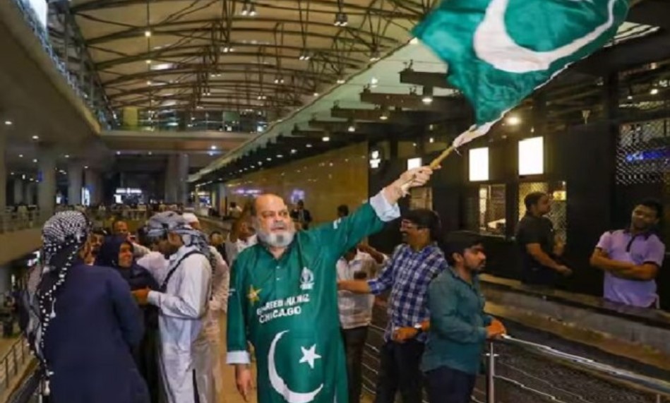 Fact Check: Was Pakistan's biggest fan Basheer ‘Chacha Detained At the Hyderabad Airport For Waving The Pakistani Flag?