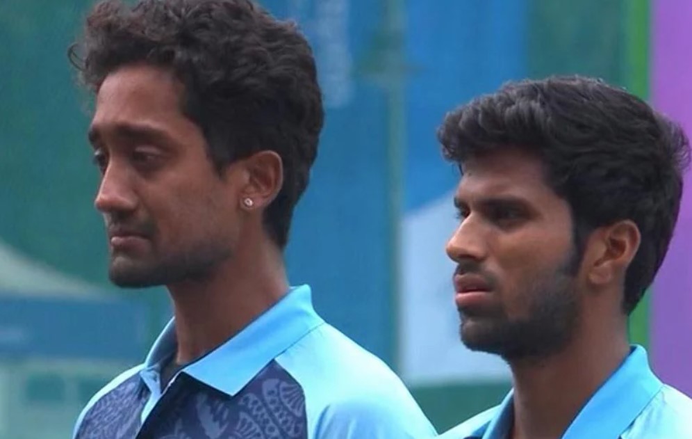 India star R Sai Kishore in Tears during National Anthem, Dinesh Karthik drops a message!