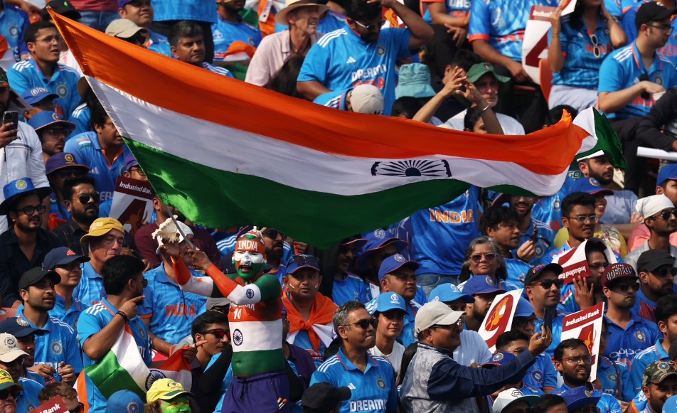 After a heartbreaking loss, Indian stars send messages to fans, catch details