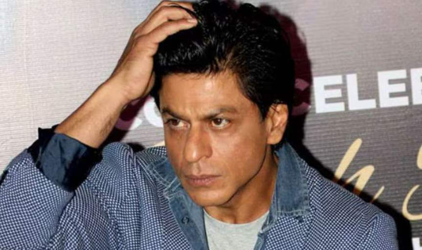 Jobless Man indirectly asks for a Job from SRK, King Khan replies to him