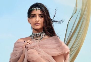 Netizens roast Sonam Kapoor after she said her Star-Kid privilege is due to ‘Karma’