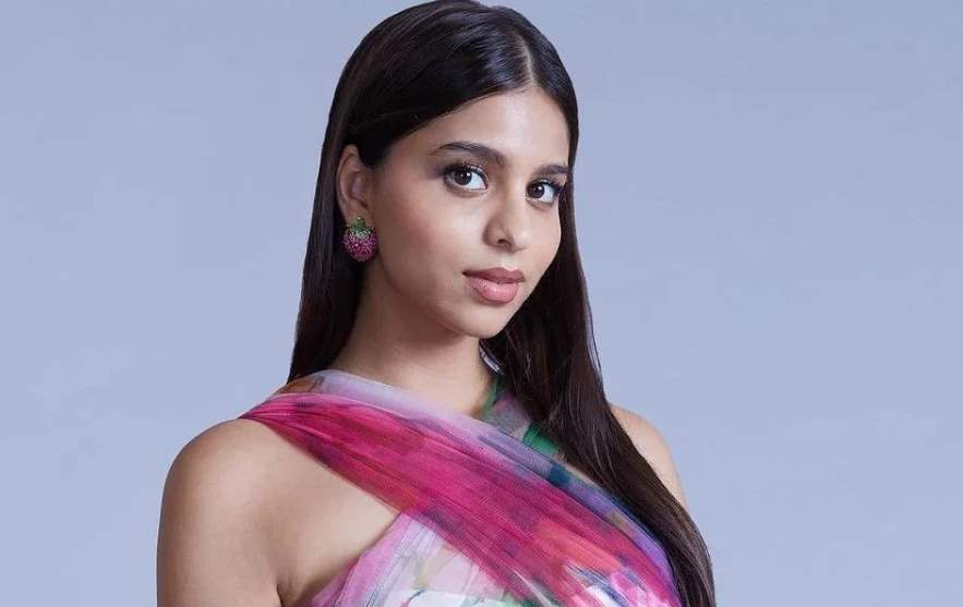 Woman approaches Suhana Khan and then asks for money, SRK's daughter wins hearts with her gesture