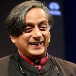 Girl asks Shashi Tharoor, "How Someone So Good Looking Can Be So Intelligent", he gives an apt reply
