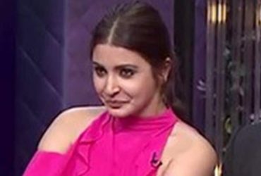 Hater tried to Troll Anushka Sharma over Casting Couch, she gives a top reply!