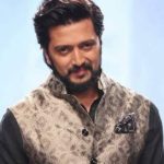 When Riteish Deshmukh gave a 'Hilarious Reply' to a Troll who asked for a Refund for Watching his Film