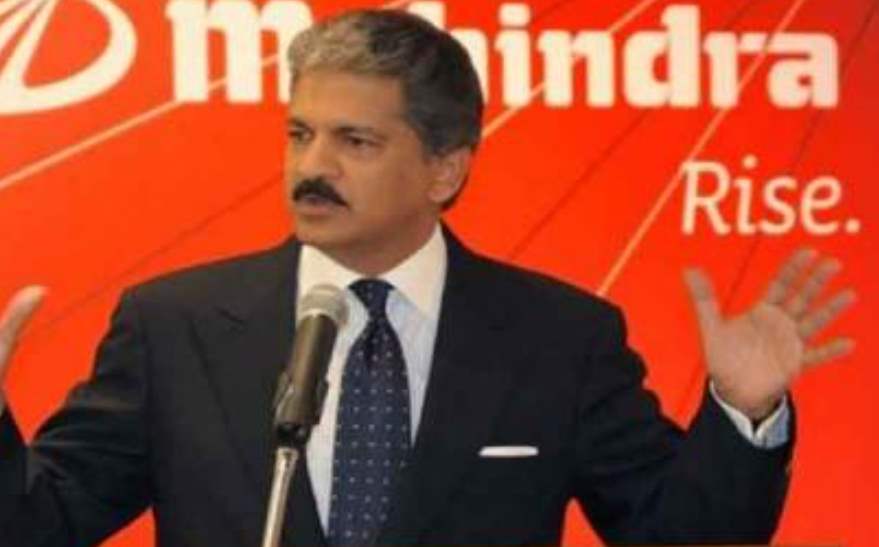 Apple Co-Founder drops a negative comment on Indians, Anand Mahindra gives a Befitting Reply