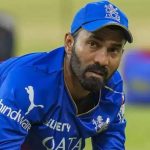 Dinesh Karthik reacts after a fan mistakes him for '12th Fail' actor, catch details