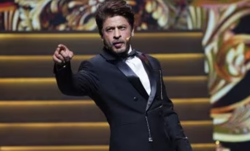 Fan asks refund after watching 2 Shah Rukh Khan's films, this is how the actor replied