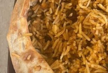 "Zomato is doing fraud nowadays" - Netizens angry after Zomato delivers Foul-smell Biriyani, catch details