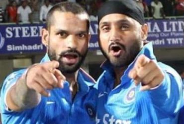 Shikhar Dhawan posts a Stylish Pic with caption, 'Which View is Better?', Harbhajan drops a funny reply